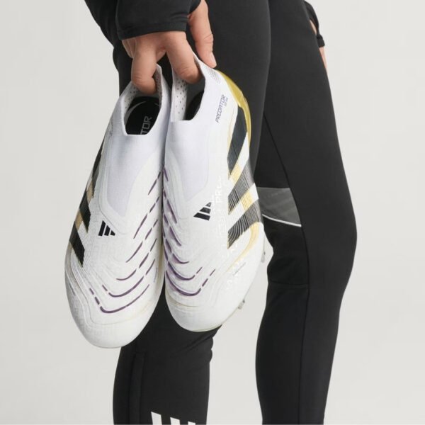 ⁦נעלי כדורגל מקצועיות - ADIDAS PREDATOR ELITE LL FG⁩ – תמונה ⁦4⁩