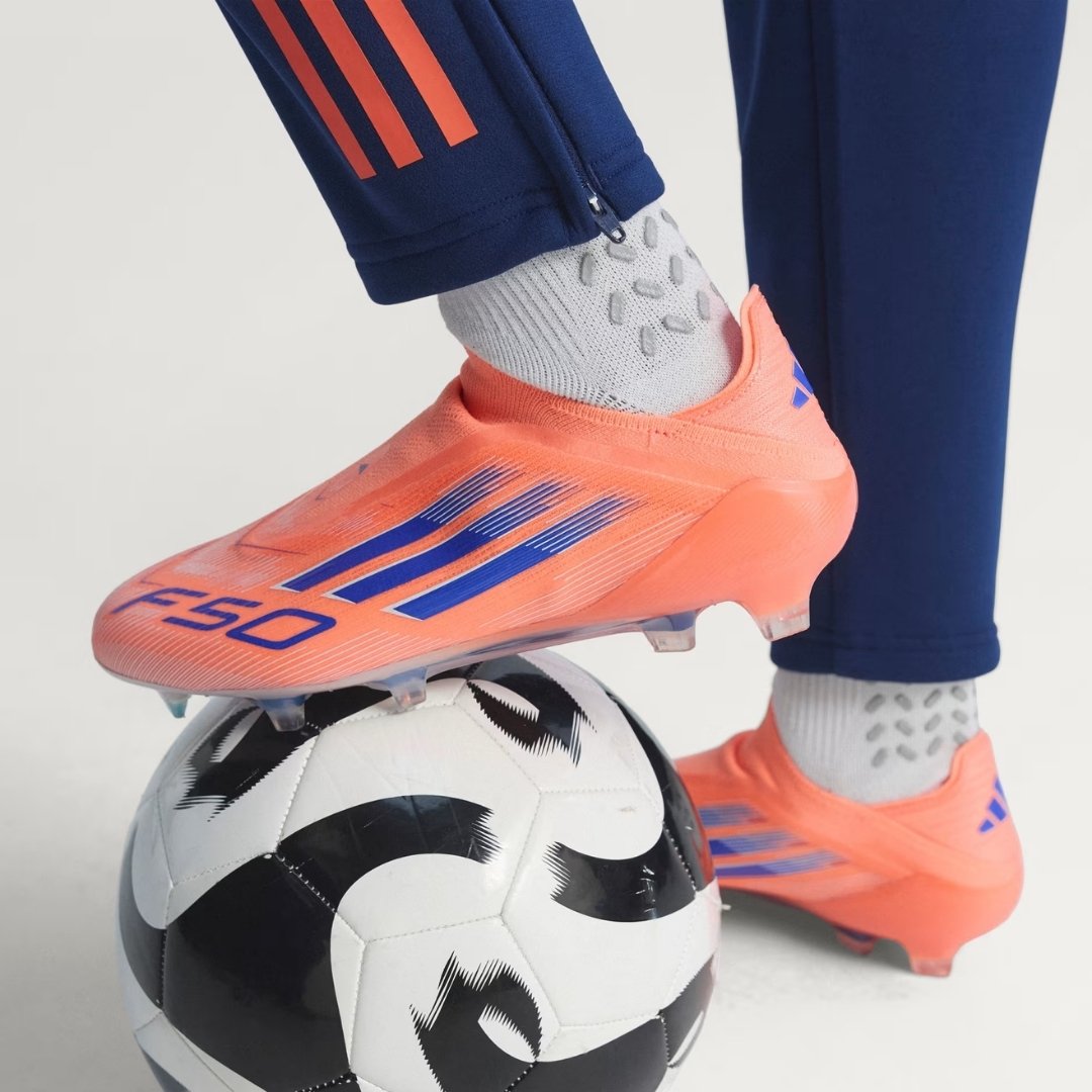 נעלי כדורגל מקצועיות - ADIDAS F50 ELITE LL FG – תמונה 4
